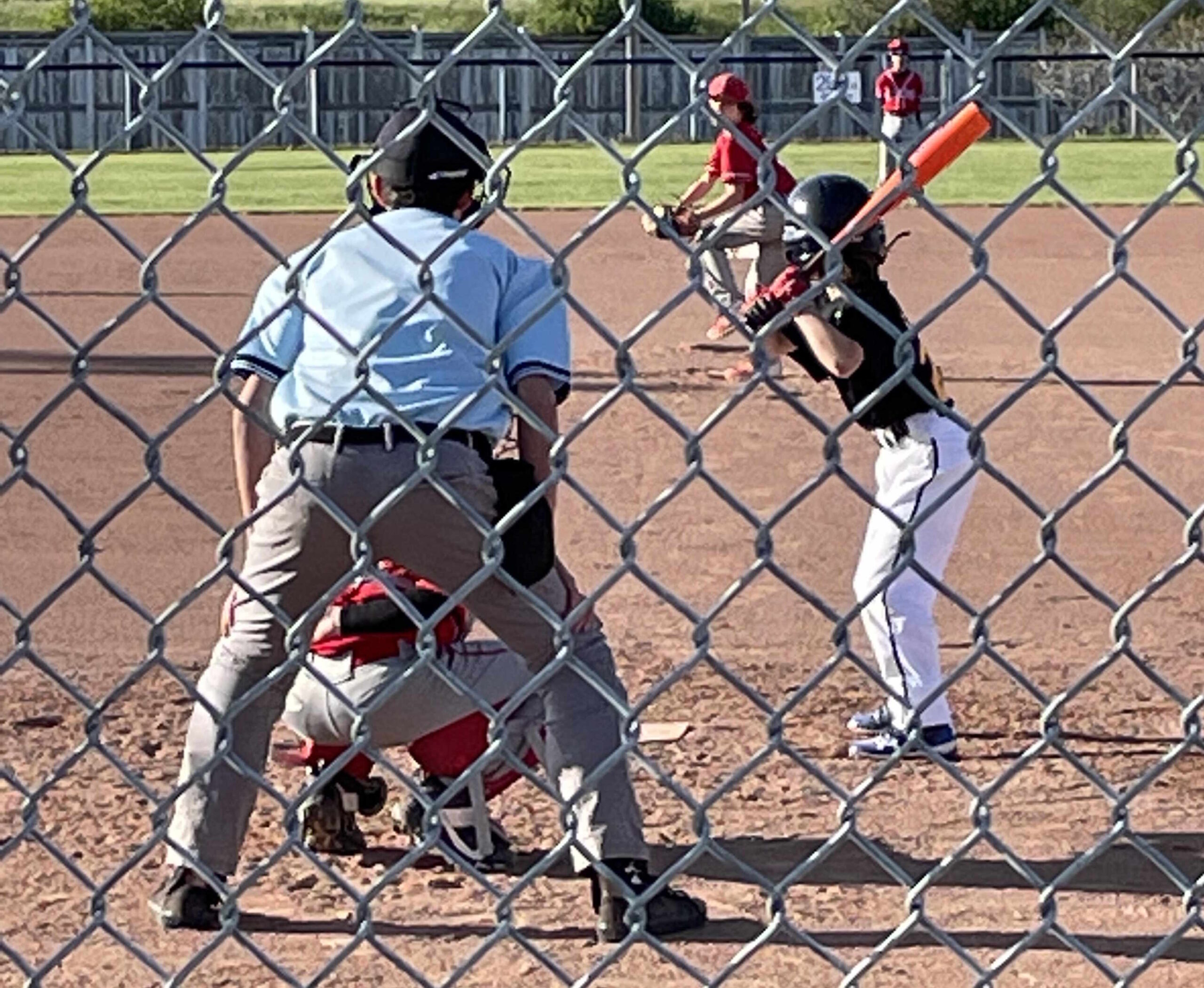 Umpire-4 Umpire-4